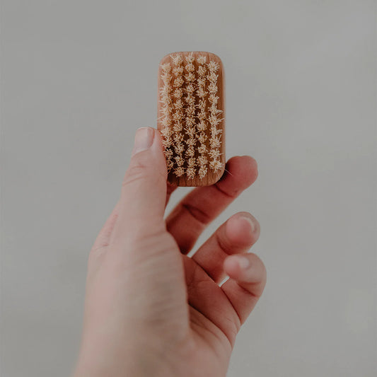 Kindernagelbürste, Eulenschnitt