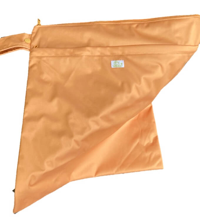 Wetbag medium mit 2 Fächern von Baba&Boo - Kidskram.ch