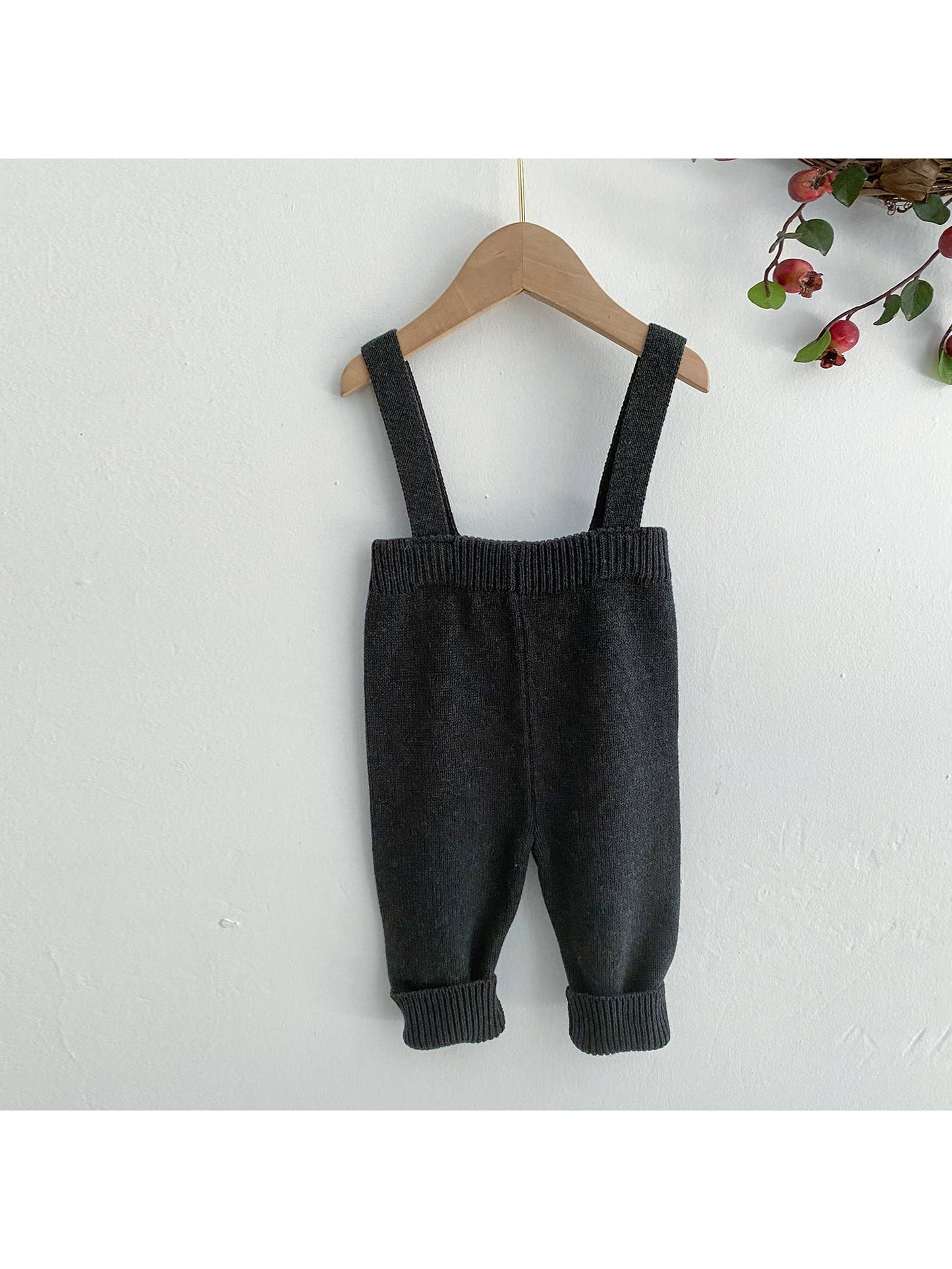 Strick Hose mit Hosenträgern, Annie & Charles® - Kidskram.ch