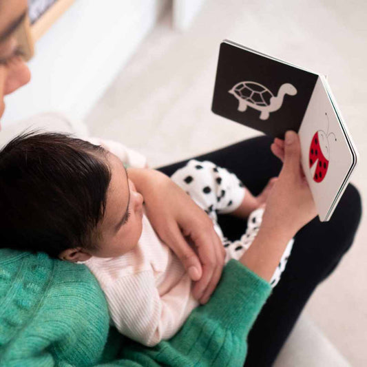 Babys erstes Buch, Priya & Peanut
