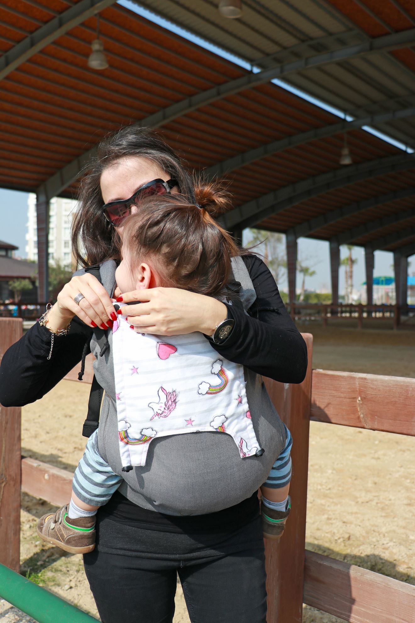 Tragehilfe Switch "Fullbuckle" Toddlersize - Kidskram.ch